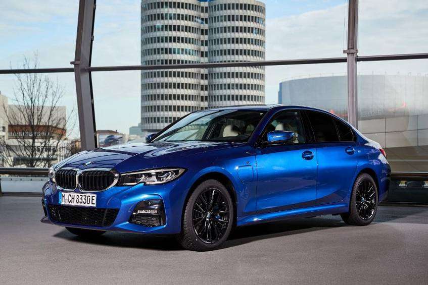 BMW dostarcza 500-tysięczny samochód elektryczny