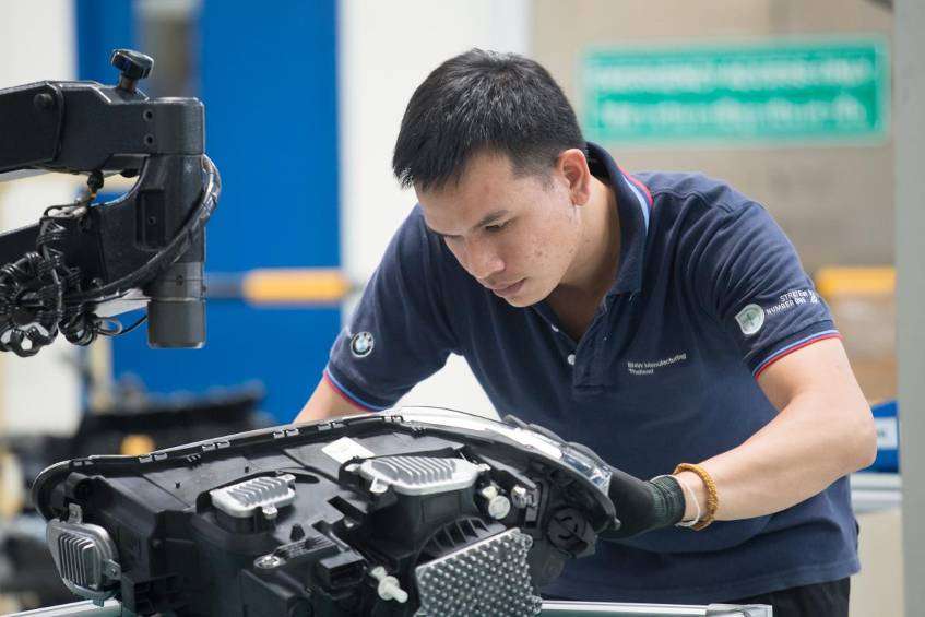 BMW produkuje akumulatory wtykowe w Tajlandii