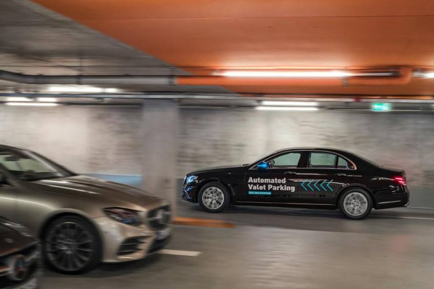 Bosch i Daimler mogą parkować bez kierowcy